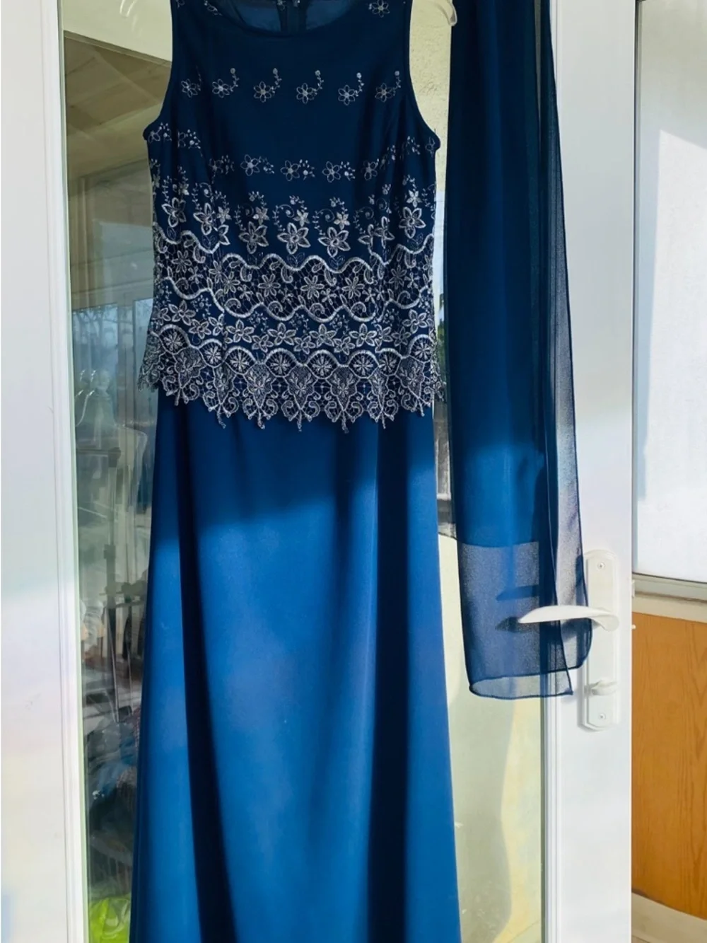 Scott McClintock Blue Lace Overlay Formal Dress Size 8  w/ Scarf